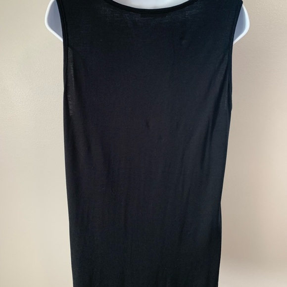 BOMBOM Black Sleeveless Top with Crisscross Detail - Picture 15 of 16